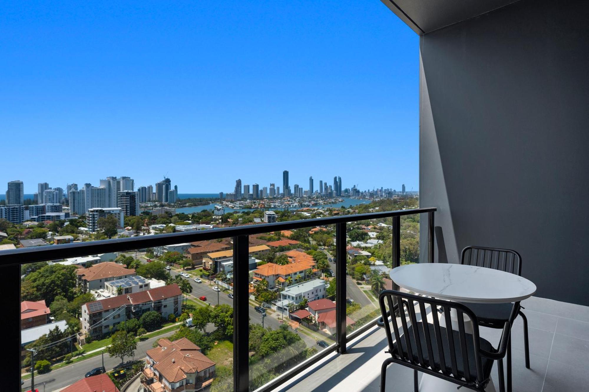 Tryp By Wyndham Southport Gold Coast Hotel Apartments Buitenkant foto